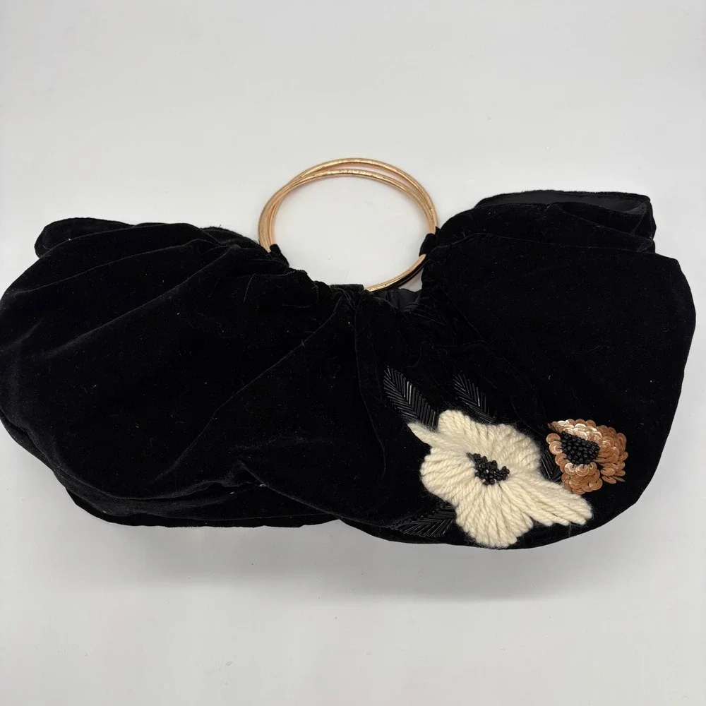 Anthropologie Floral half-moon Black Velvet‎ gold ring Bag clutch Vintage 2000s - Picture 2 of 5